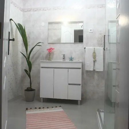 Flipflops Ocean View 公寓 *